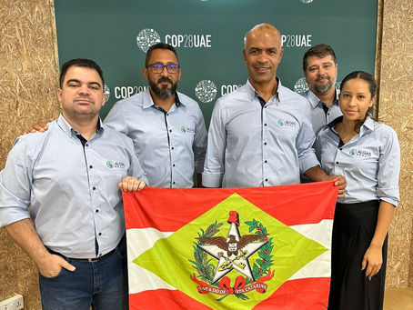 Miotto comemora a participação, na COP 28, da primeira fazenda marinha de SC a cultivar macroalga
