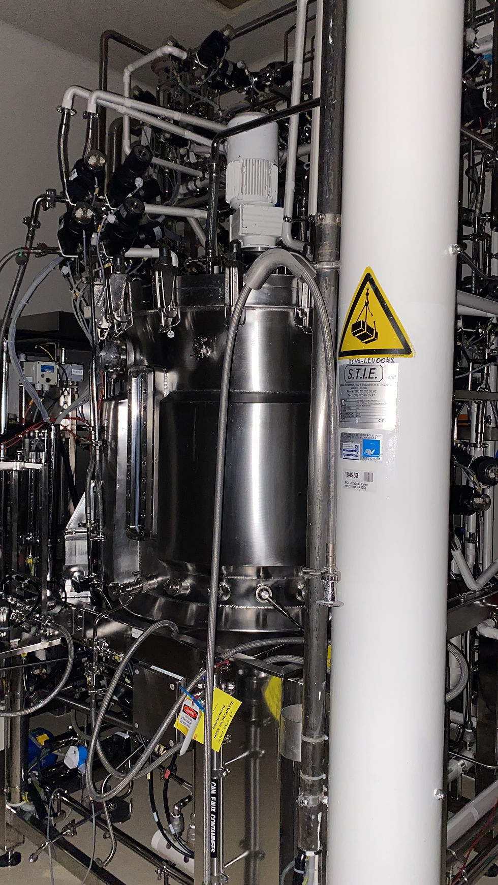 Thumbnail: B.Braun Biotech International Fermenter