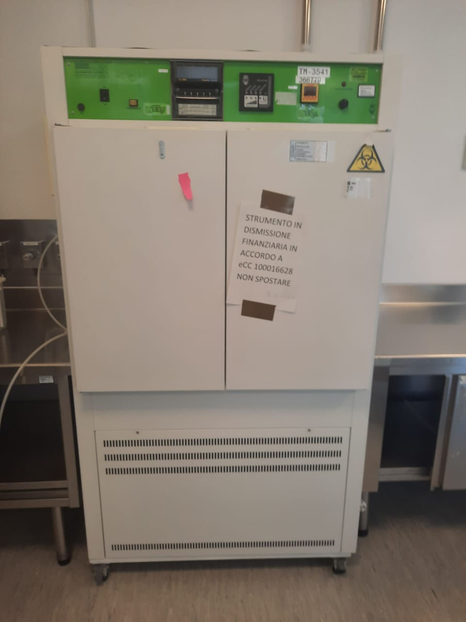 Incubator-Kw Apparecchi Scientifici-W96RF-TM3541