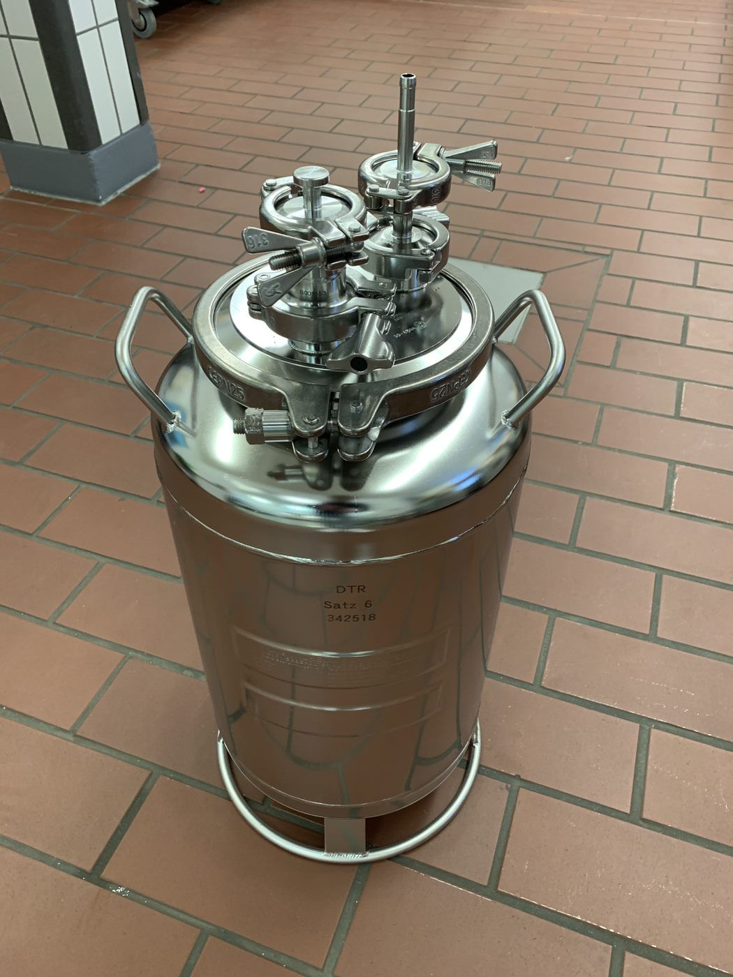 Pressure Tank and Pot Schmidt 20 Liter (8 Units Available) - 342518G