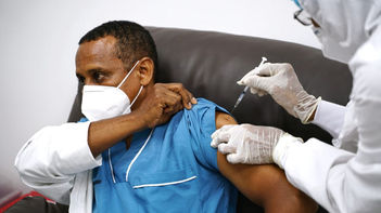 Arranca la inmunización contra el coronavirus en Bolívar