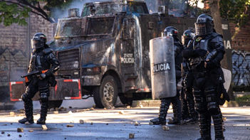 Miembro del ESMAD habría violado a menor en Medellín