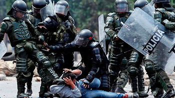 200 policías enfrentan investigaciones por excesos de fuerza durante el Paro Nacional