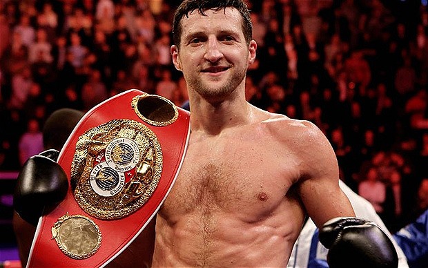 Pugilista Carl Froch faz Terapia da Flutuação