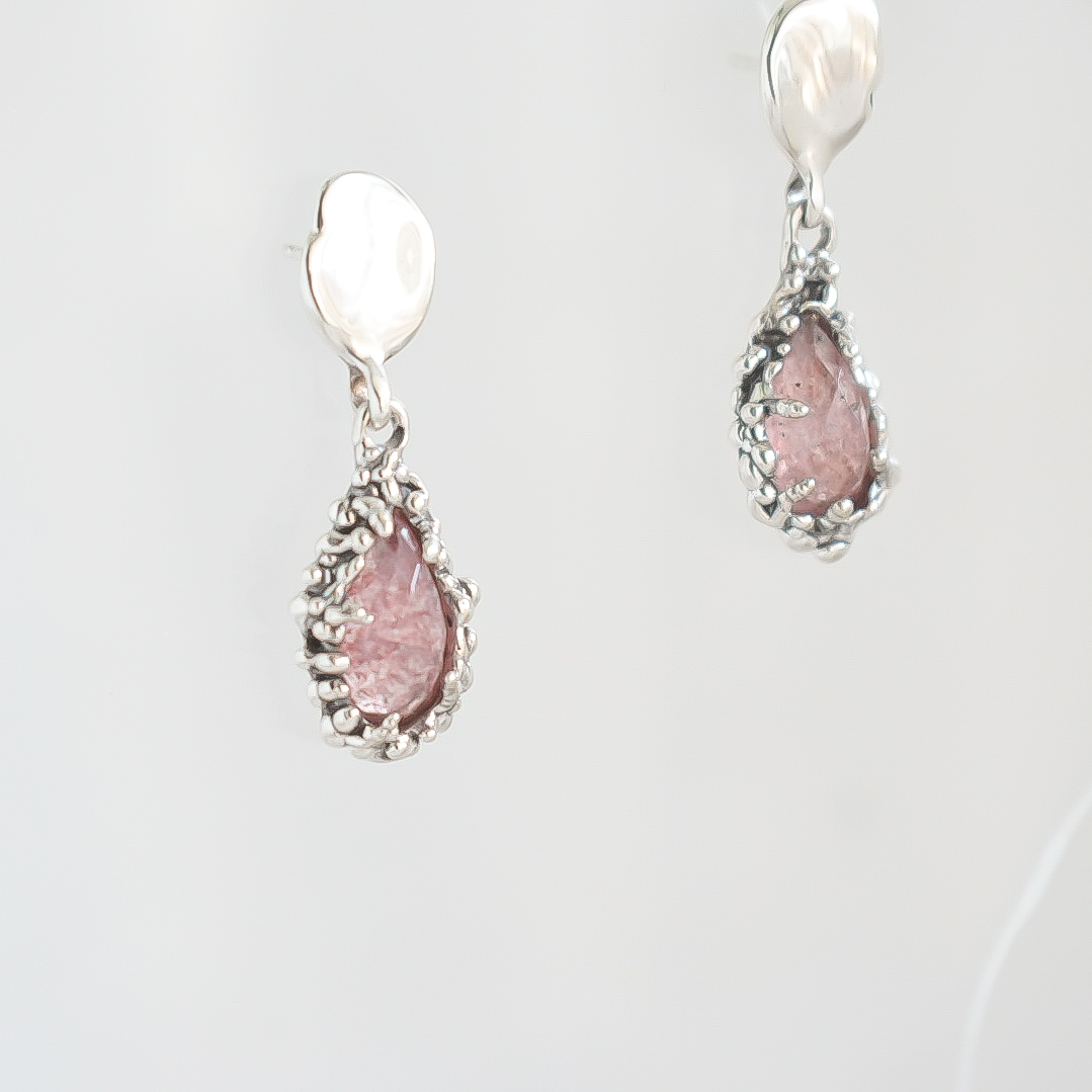 ARTIFACT XXXX - Strawberry quartz earrings