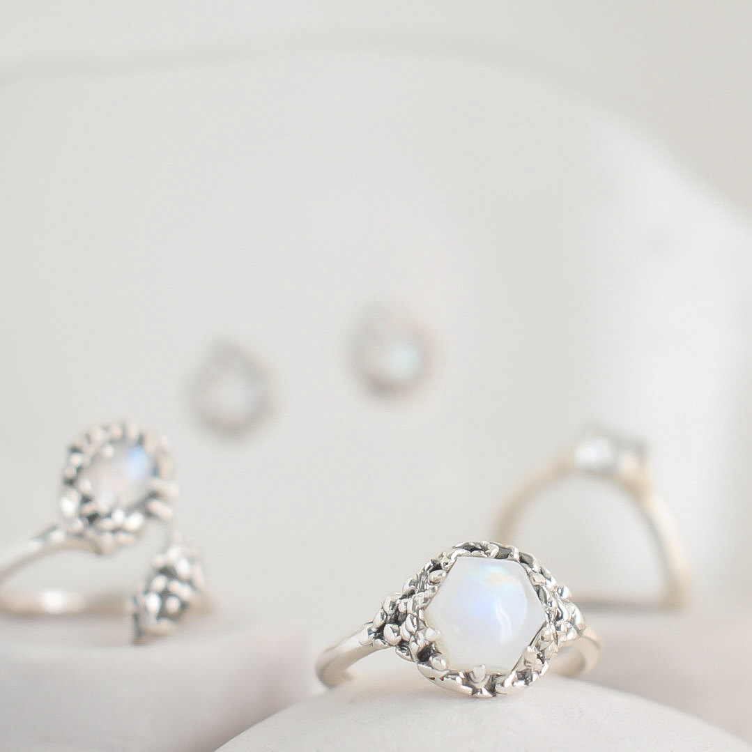 BARNACLE - Moonstone Ring - Size 9