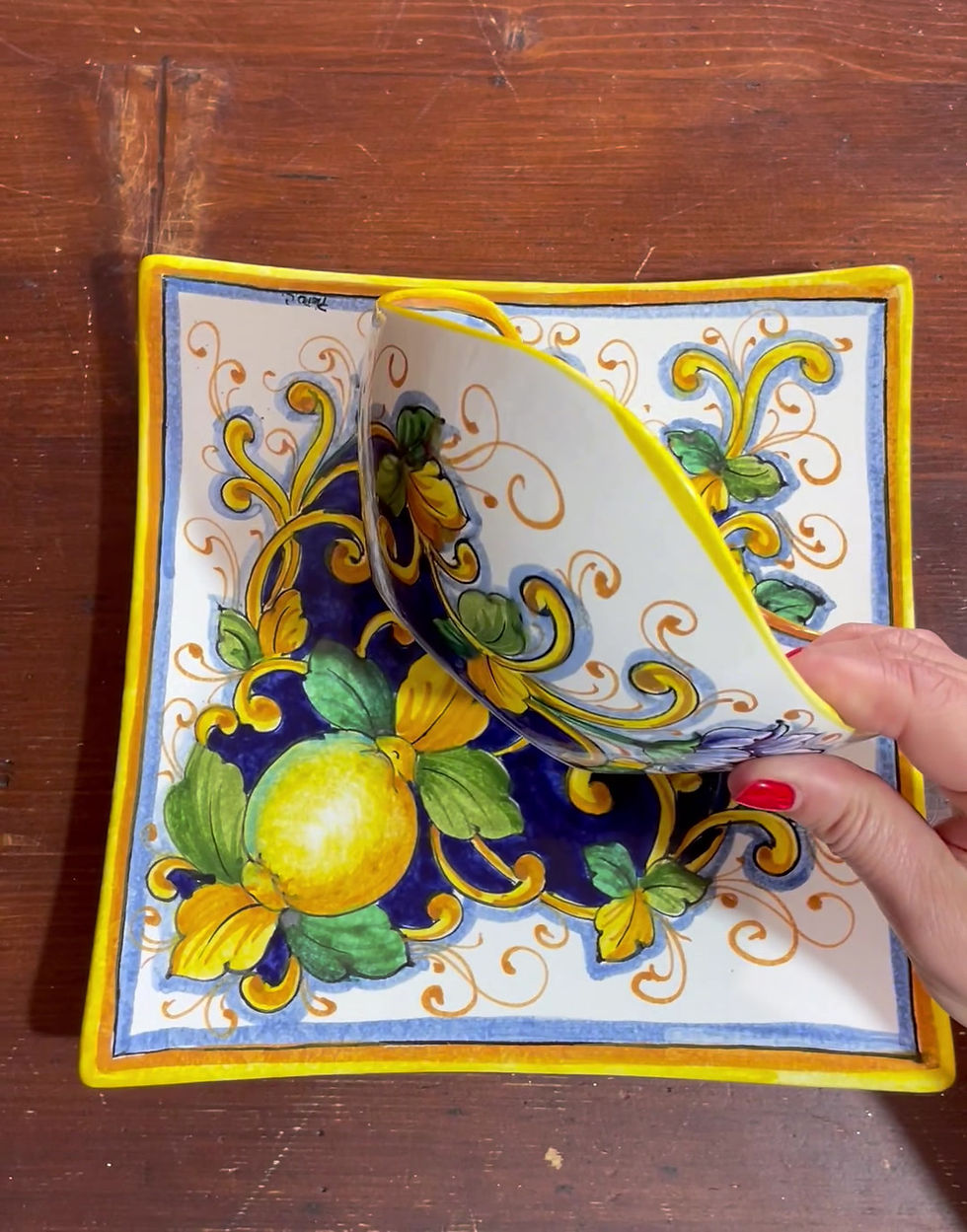 Thumbnail: LEMON - SQUARE PLATE - TRIANGULAR BOWL