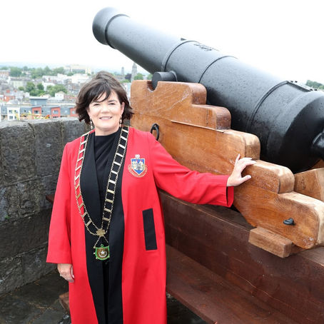 Cllr Michelle Hall Celebrates Mayor Election