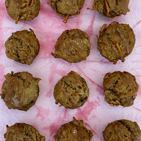 Spiced Mini Carrot Muffins with Cinnamon Glaze 