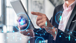 The Lowdown on Threads by Meta: How it Challenges Twitter