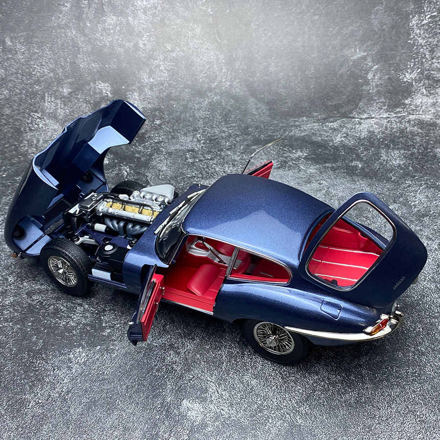 Thumbnail: 1:18 Jaguar E-Type Coupe - 60th Anniversary Edition