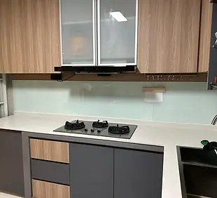 Modern Glass Backing.webp