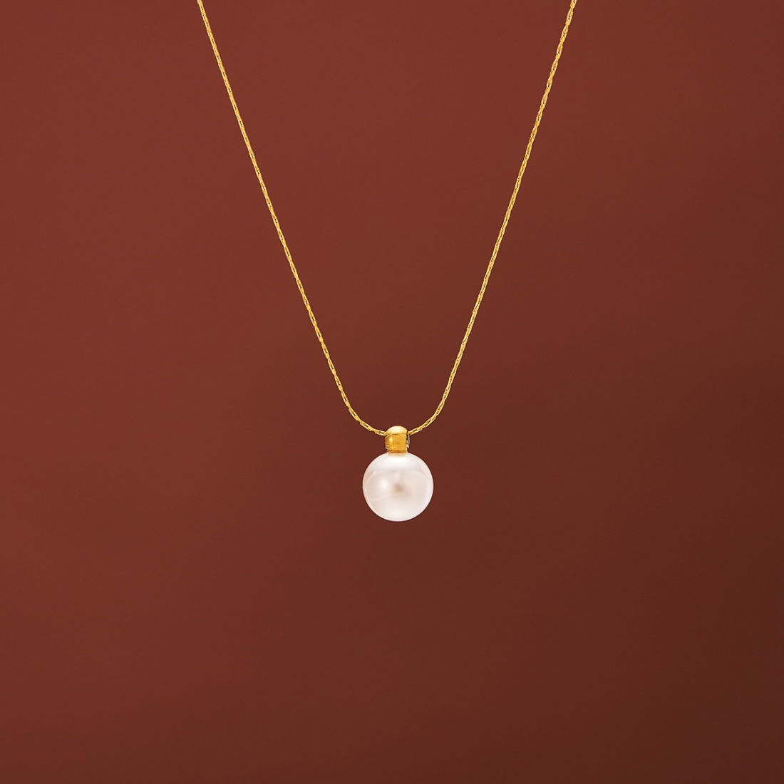 Golden Whisper Pearl Necklace