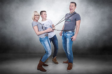 Kinderfotograf-Familienfotograf-Hochzeitsfotograf Berlin kreativ und günstig Bildbearbeiter-KI Geschenke-Gutscheine-Babybauch