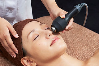 Vmaxリフト★業務用エステ 浜松のリフトアップ追求のフェイシャルエステ｜すやツヤ