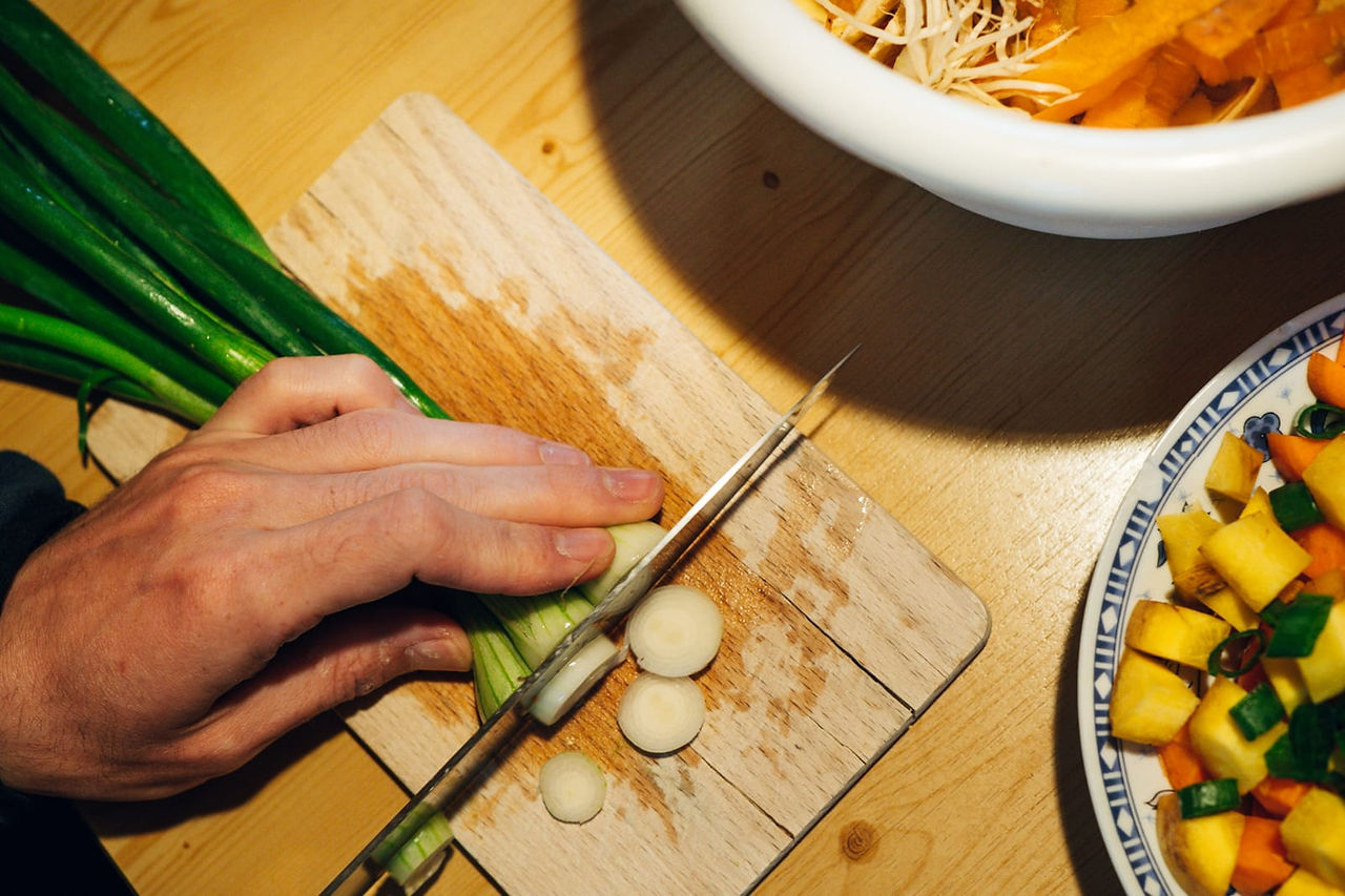 Auch achtsam Kochen ist Teil des Retreat zu Hause
