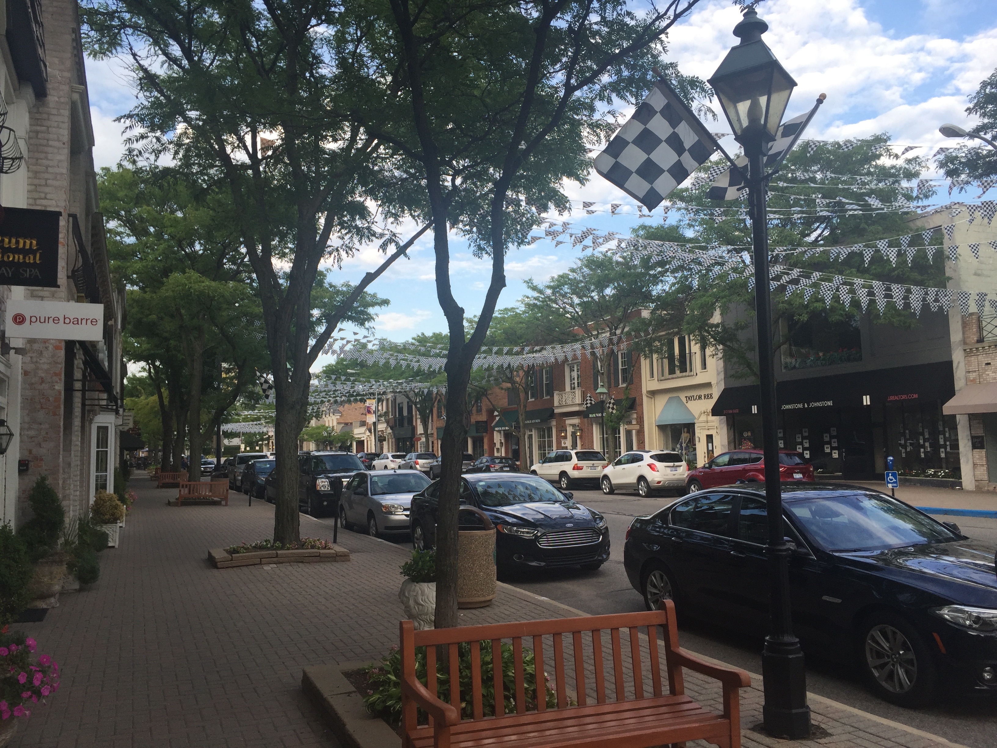 Explore Grosse Pointe Farms