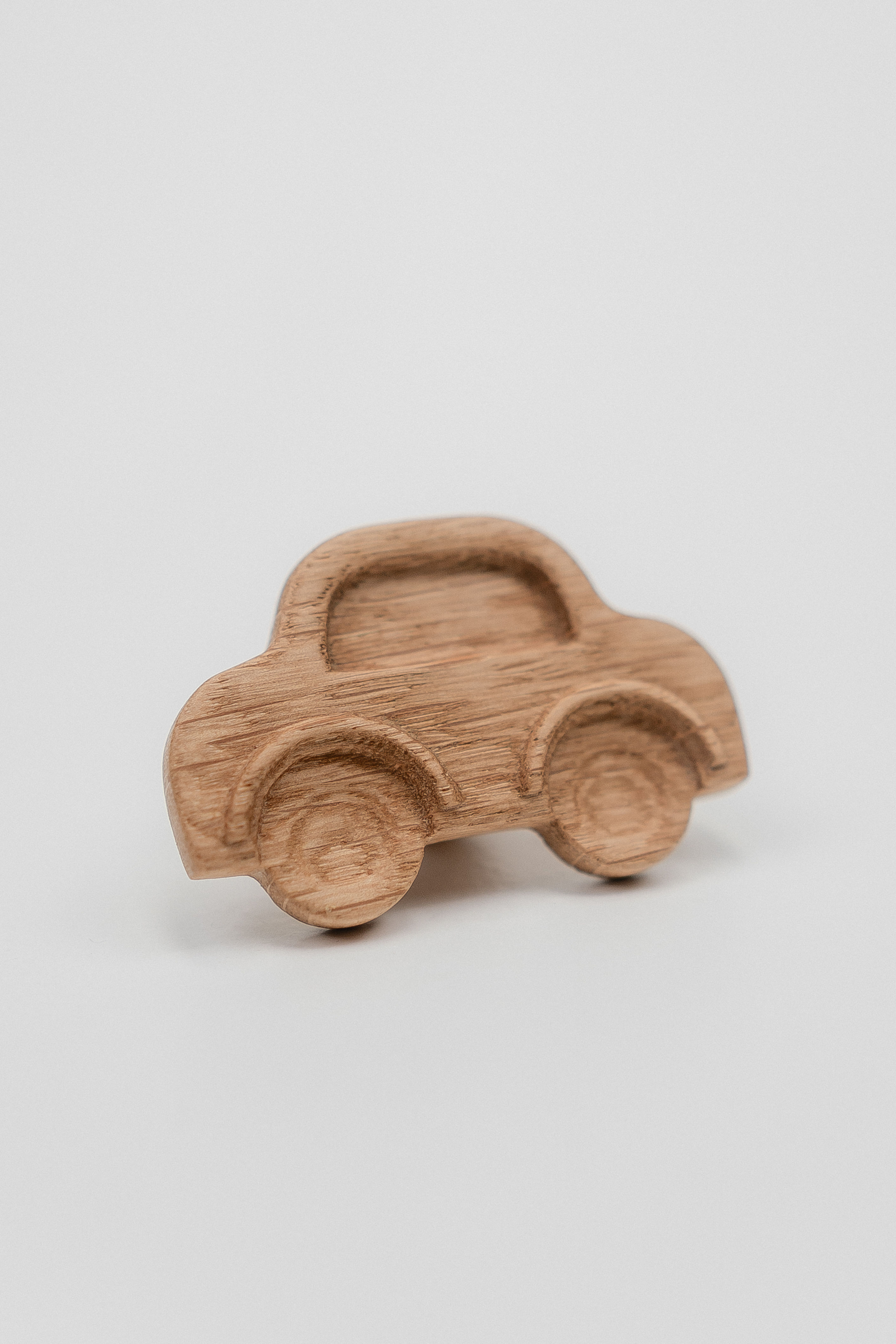Ручка меблева Car 60 мм дуб, машинка