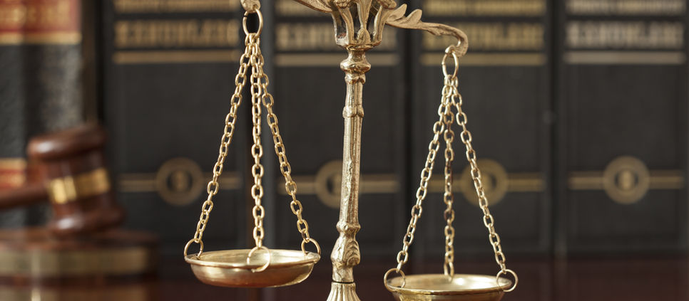 The Advantages of Using a Local Legal Courier Service for Law Firms