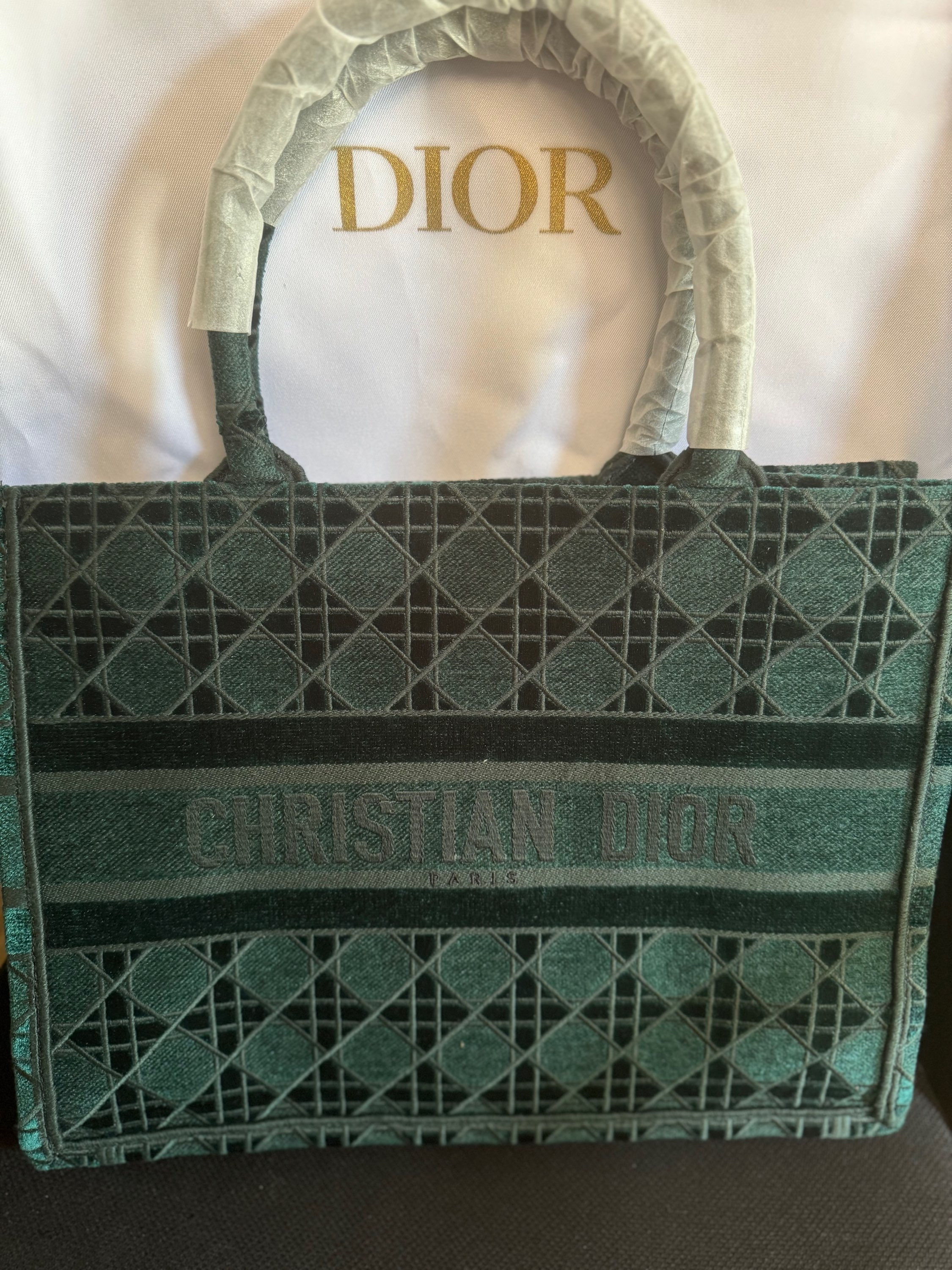 Book tote, medium, velvet green
