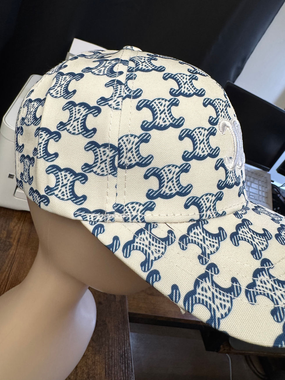 Thumbnail: C€line cap, white/blue