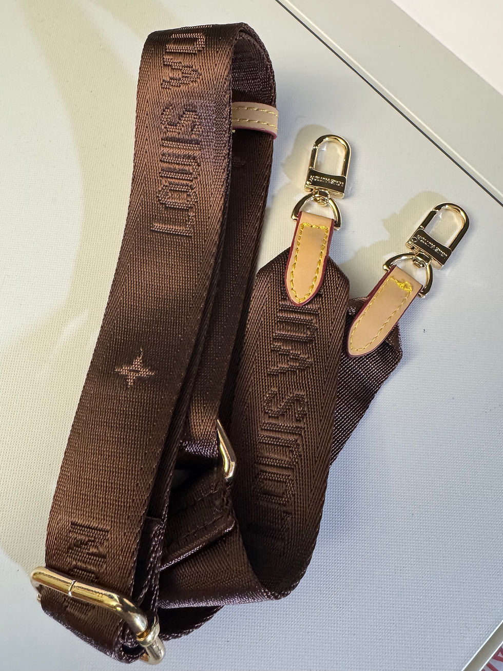Thumbnail: Strap, adjustable, brown 