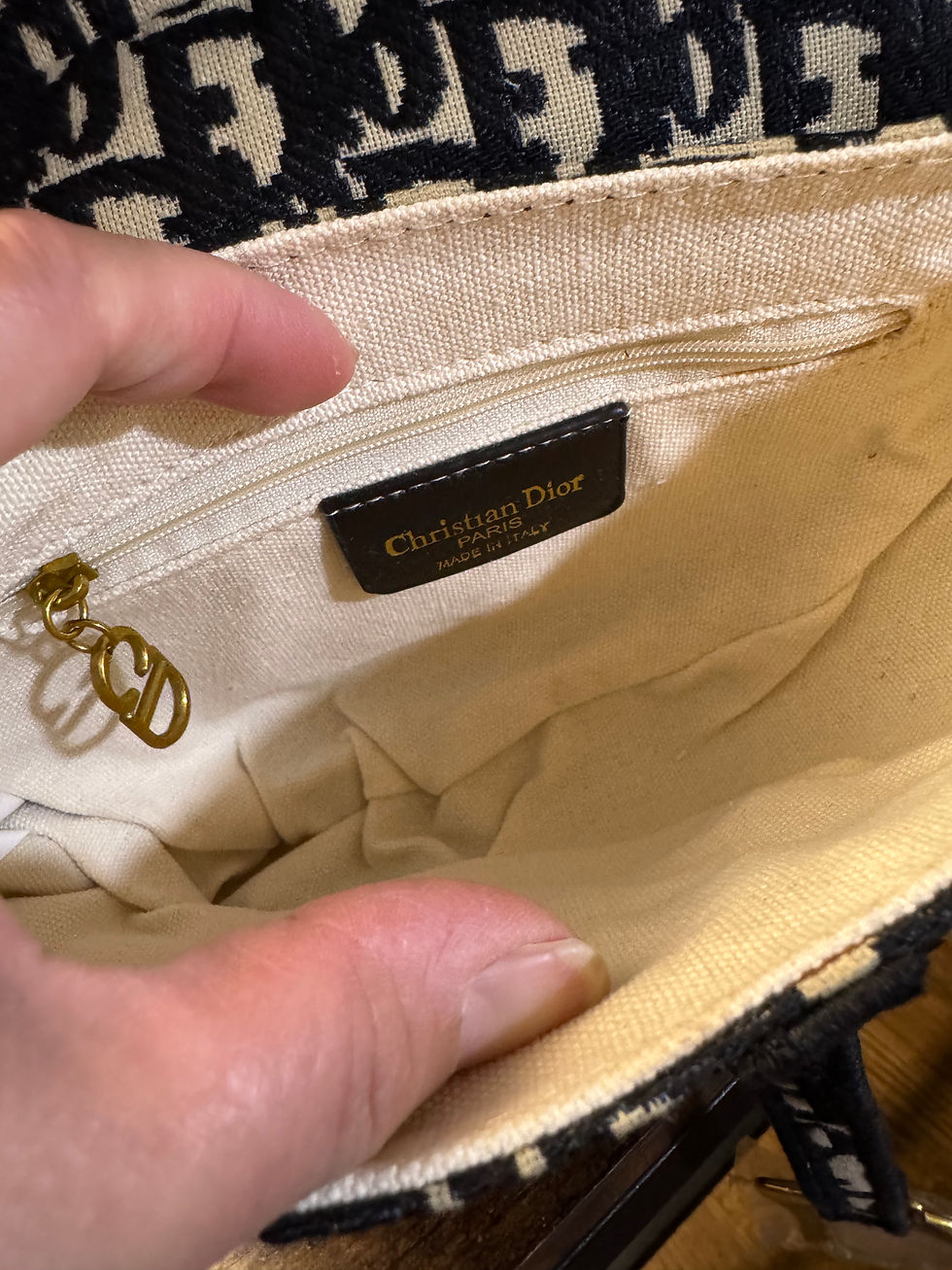Thumbnail: Saddle bag, black oblique 