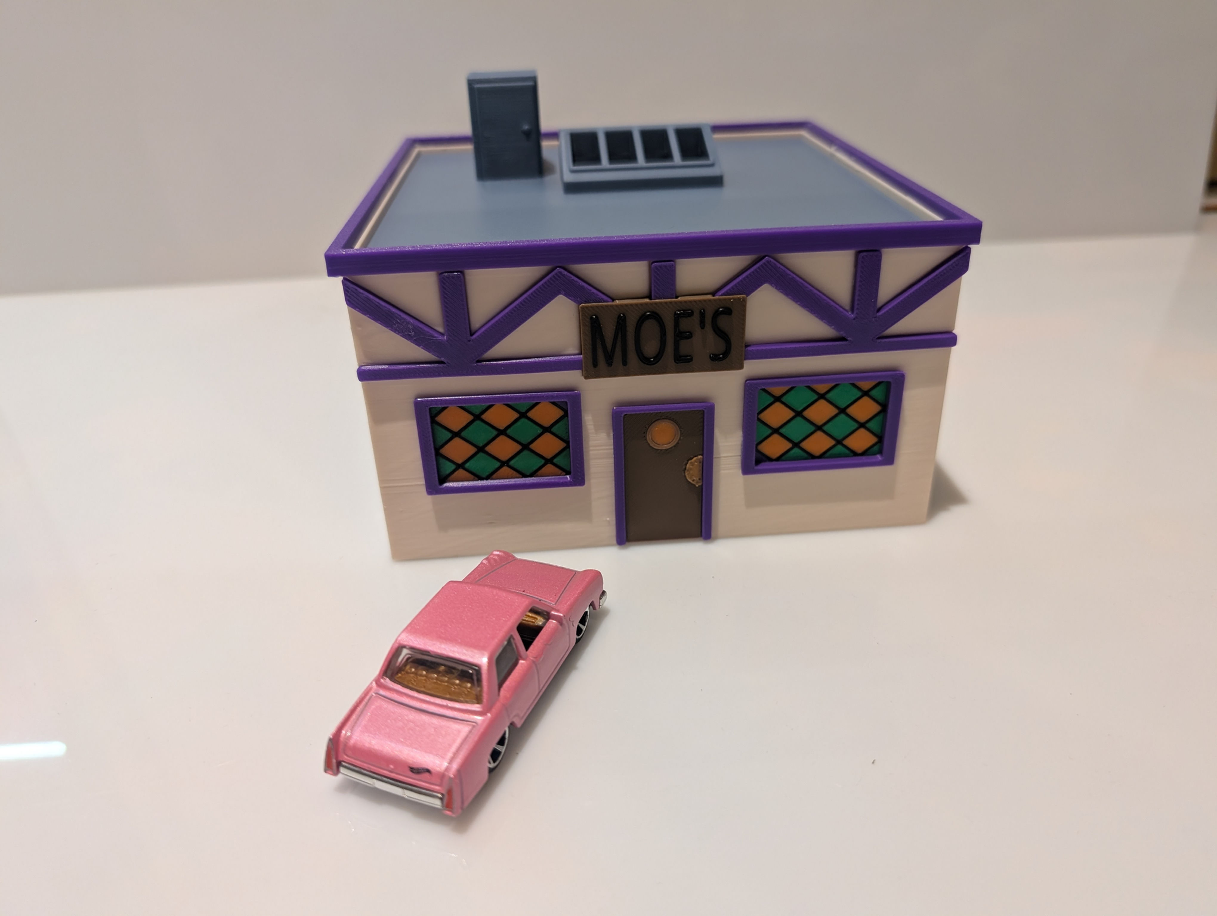 Moe Bar