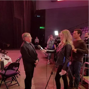 Talking with the press.JPG
