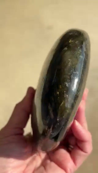 Thumbnail: Labradorite Heart Crystal