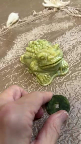 Thumbnail: Green Jade Crystal Money Toad Carving with Removable  Green Jade Cyrstal  Coin