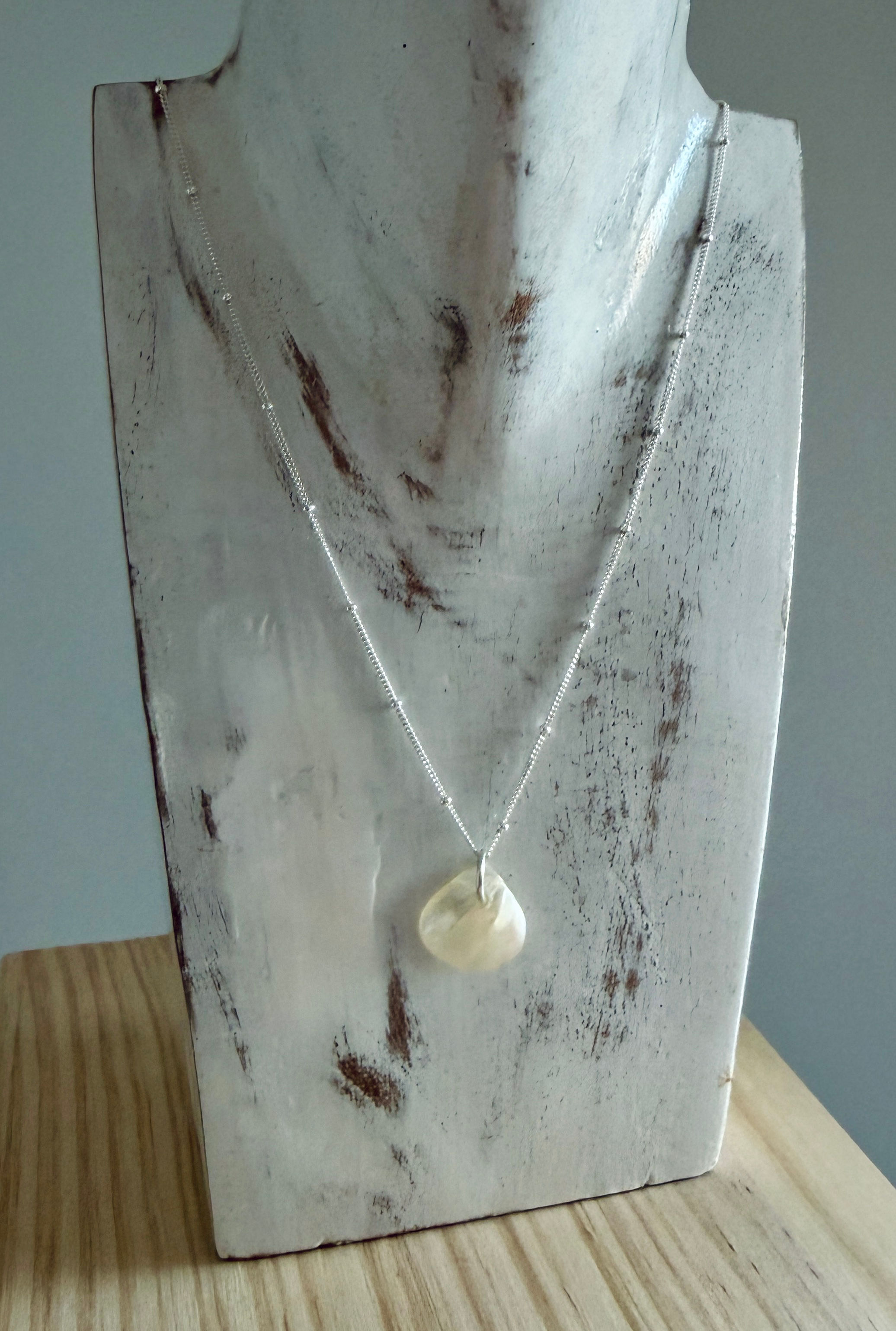 Mother of Pearl Shell Necklace
