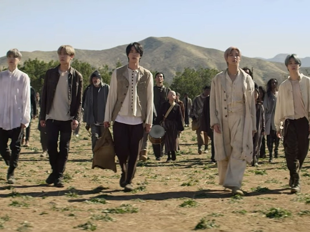 Fonte: https://entretenimento.uol.com.br/noticias/redacao/2020/02/27/bts-lanca-2-clipe-para-on-com-superproducao-dramatica-assista.htm