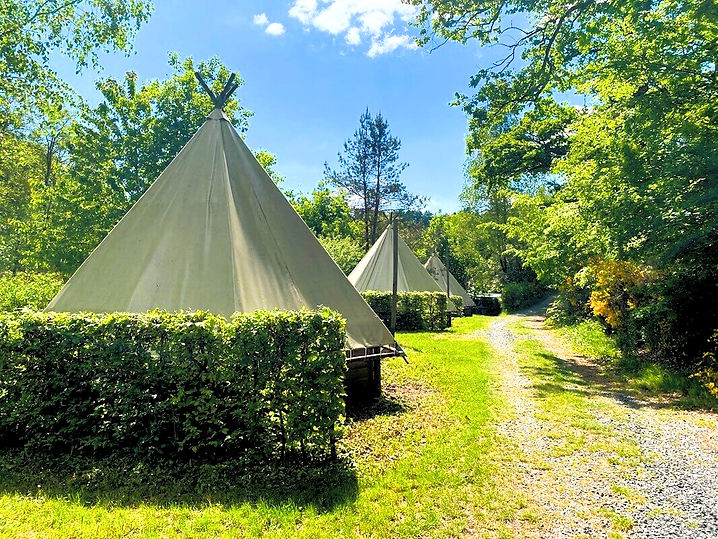 camping-canada-semois-ardenne-locations-insolite-tipi_edited.jpg
