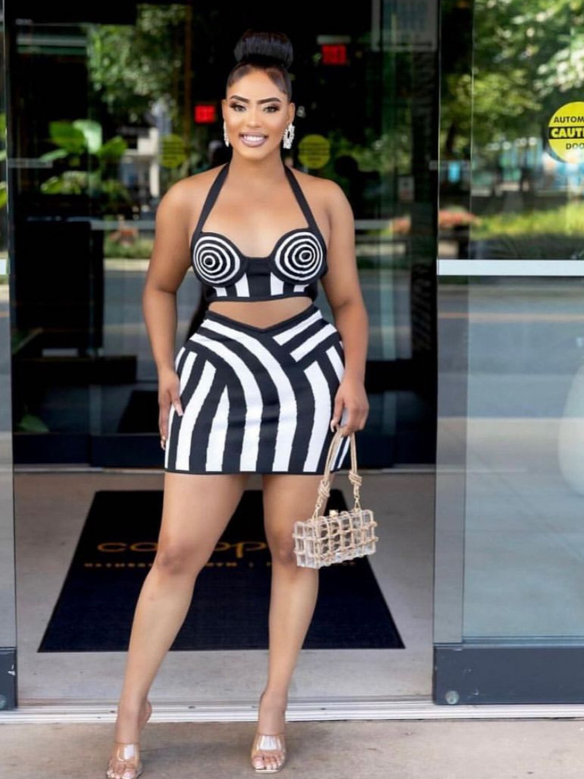 Thumbnail: Striped- neck hanging top and short skirt set