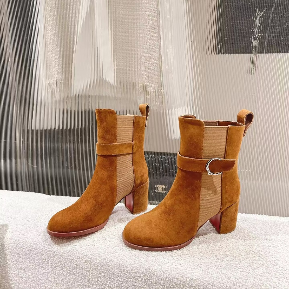 CL — BOOTS 99I