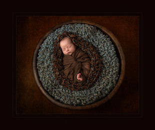 Newborn photographer in Granbury Texas Area
