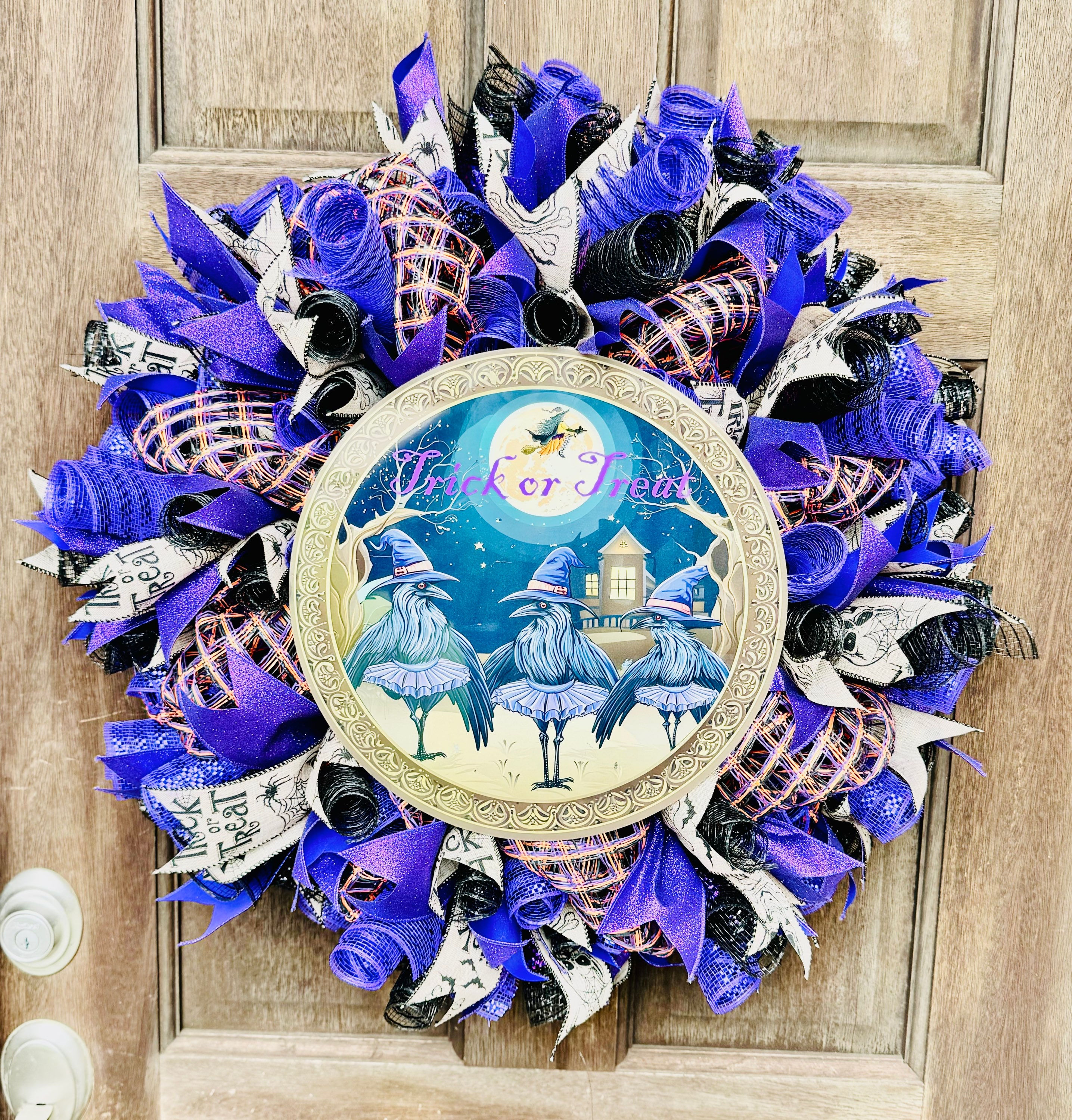 Trick or Treat Crow (4 Week Turnaround)