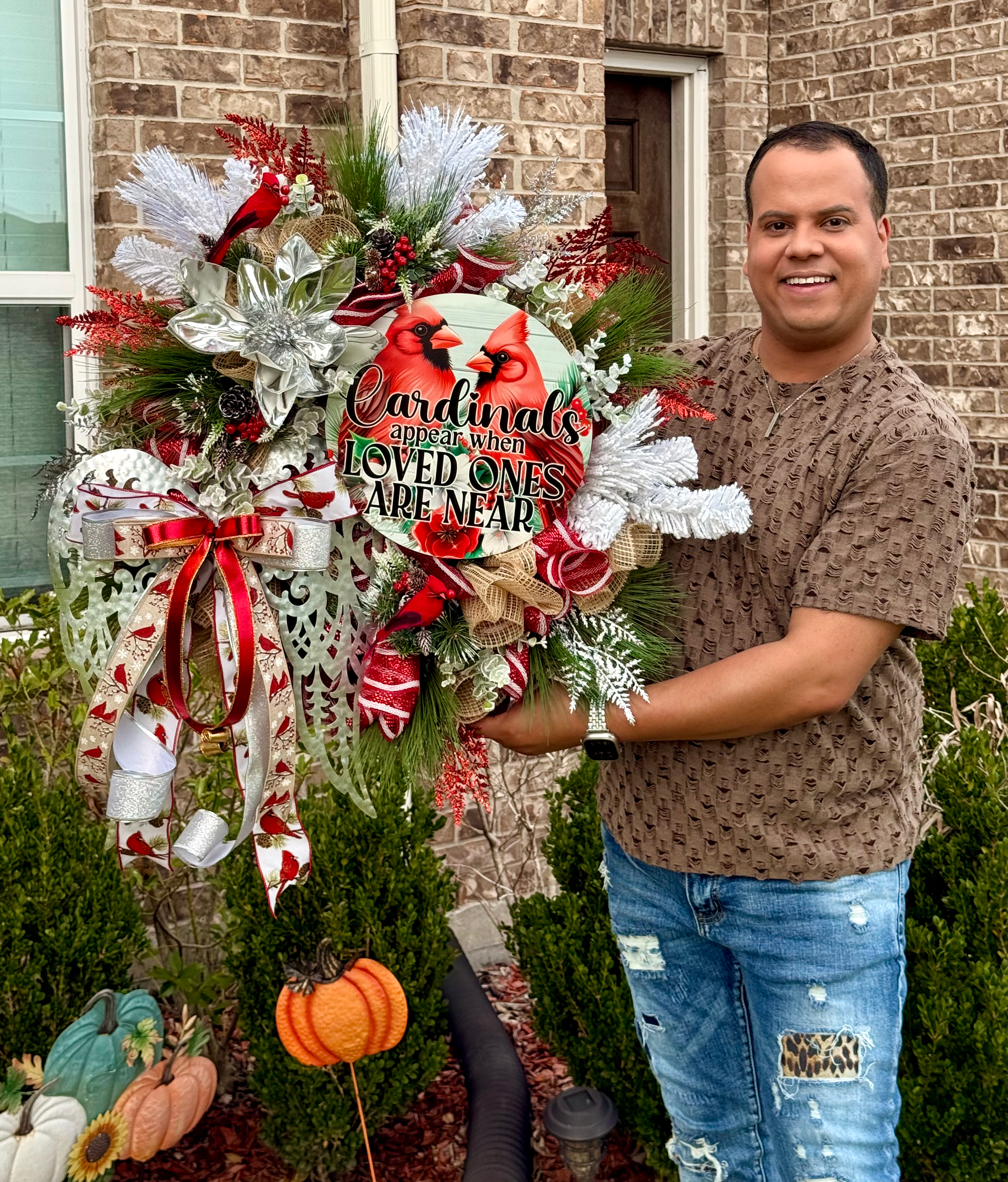 Cardinal Angel Wing Wreath (4 Week Turnaround)
