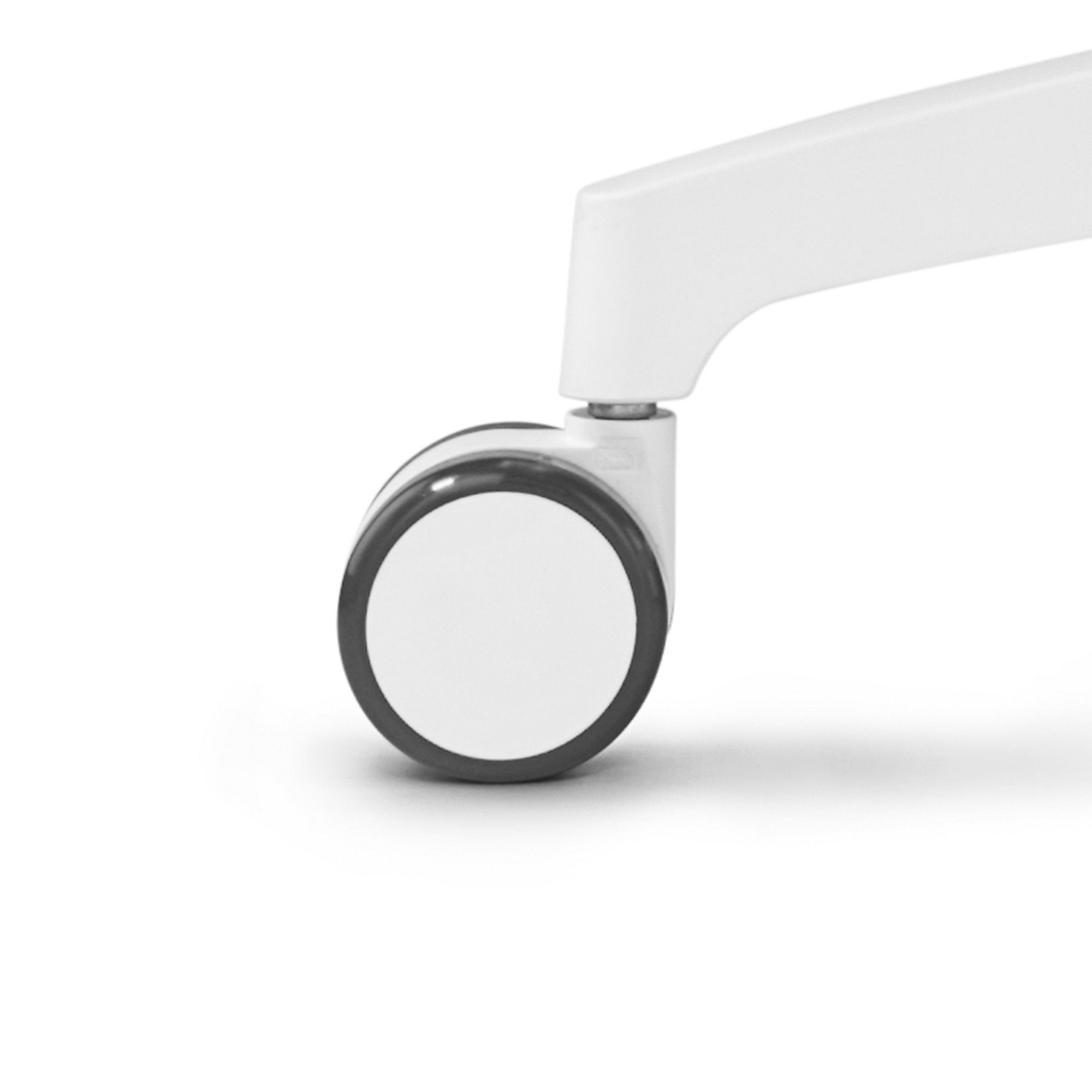 Eine Rolle für einen Bürostuhl für harte Böden in der Farbe weiß