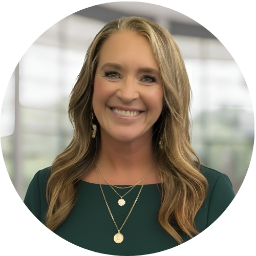 Jacquie Headshot circular (2).png