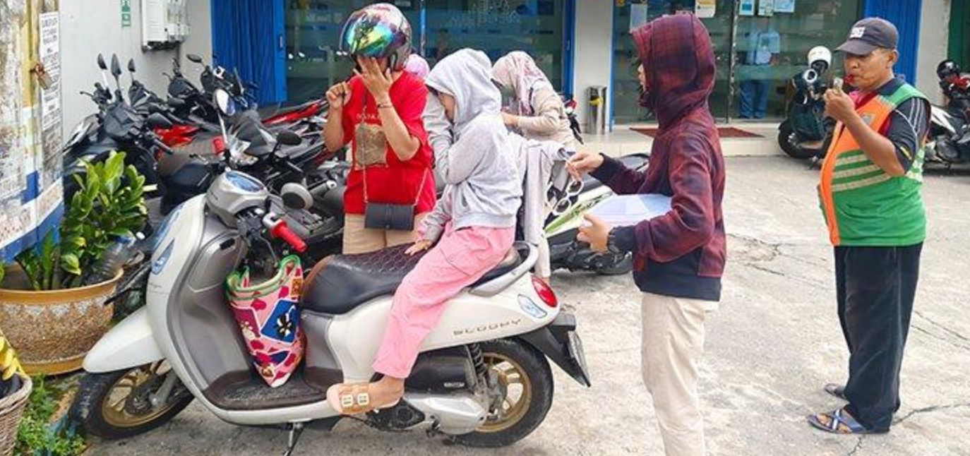 DPRD Pekanbaru Minta Perwako Parkir Disosialisasikan, Parkir Minimarket?