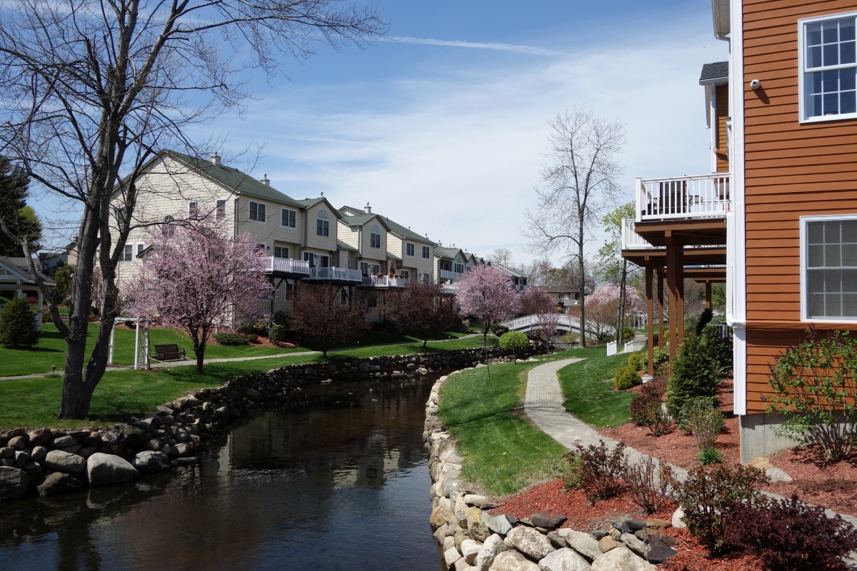 Normandy Village Apartments, Condos, Townhouses Nanuet