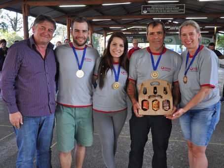 Torneio inédito de stocksport entre famílias é sucesso