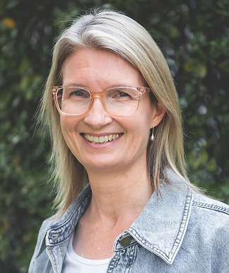 Staff portrait photo of Narelle