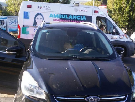 Hombre es atacado a balazos en estacionamiento de superama.