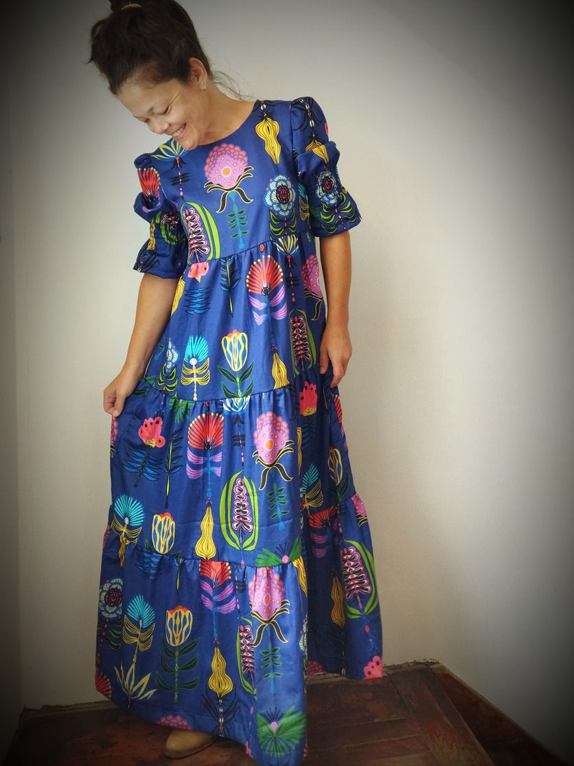 Miniaturbild: Damenkleid Avond
