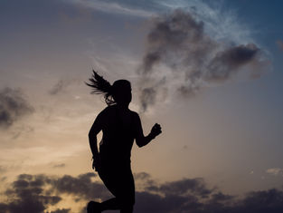 7ª Corrida dos Fortes acontece neste domingo (14) em Guarujá, com trajetos de até 10 km