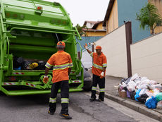 Encerrada a greve de 24 horas, os serviços de limpeza urbana foram retomados na Baixada Santista