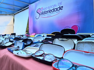 Programa Olhar que Transforma realiza sua primeira entrega de óculos em Guarujá